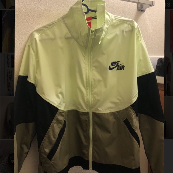 nike air windrunner green